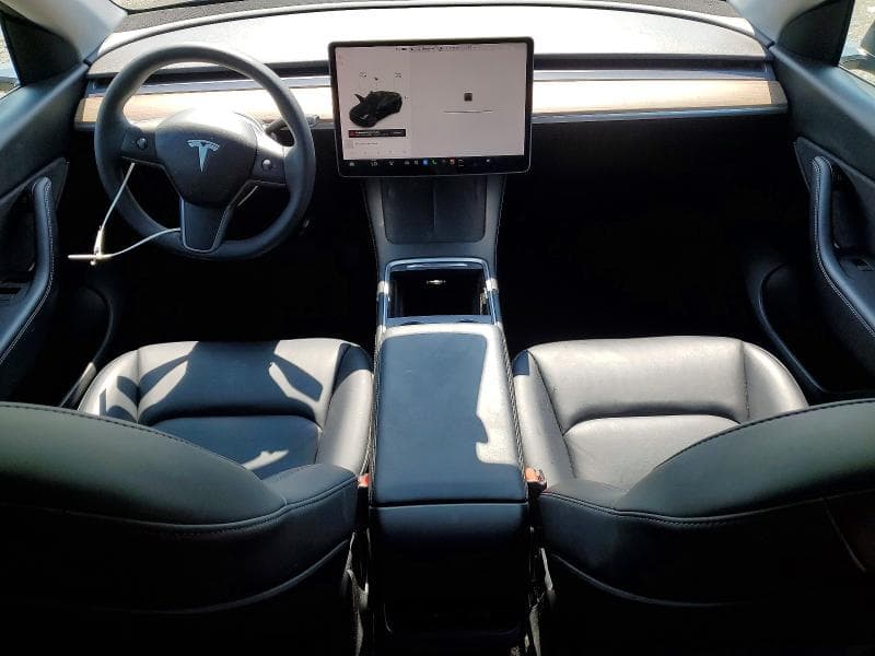 2022 TESLA MODEL Y 8