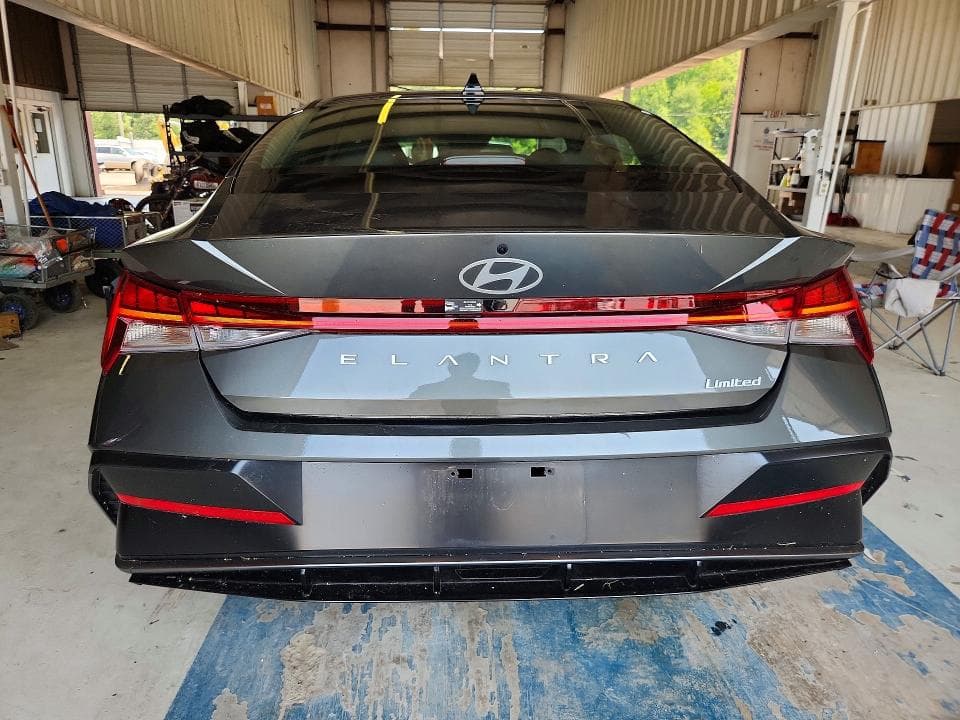 2026 HYUNDAI ELANTRA LIMITED 6