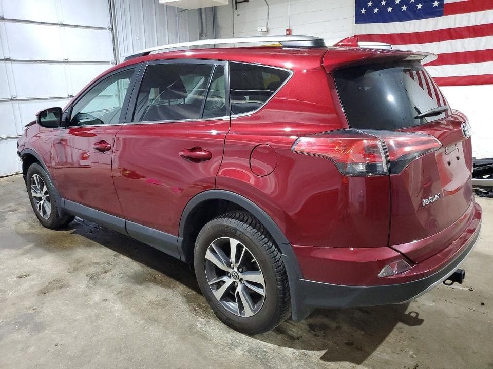 2018 TOYOTA RAV4 XLE 2