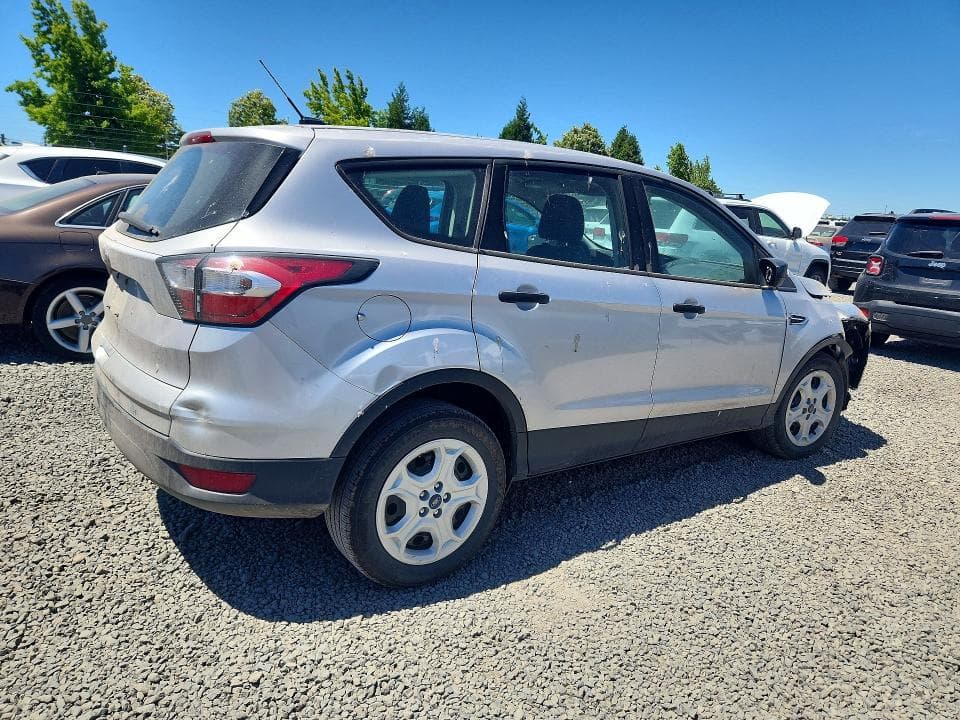2017 FORD ESCAPE S 3