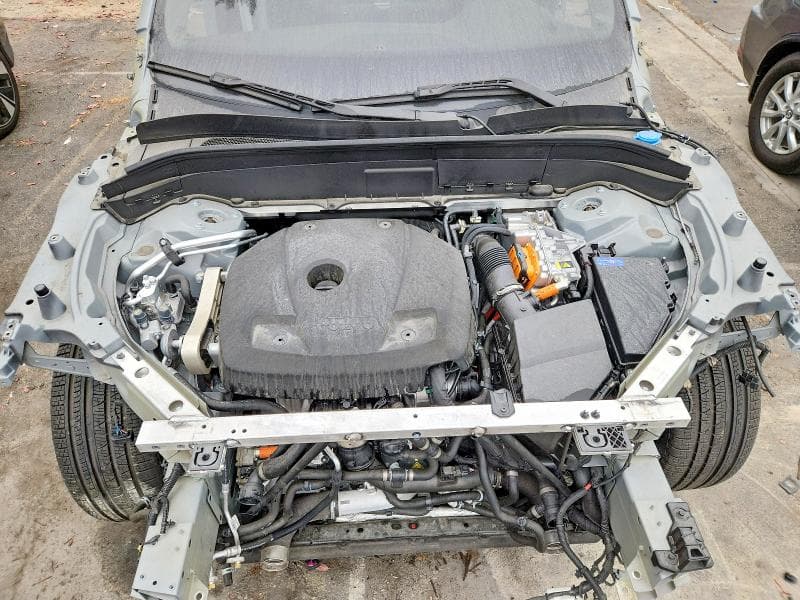 2025 VOLVO XC90 CORE 12