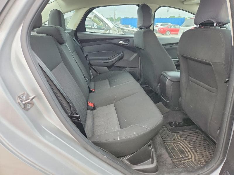 2018 FORD FOCUS SE 10