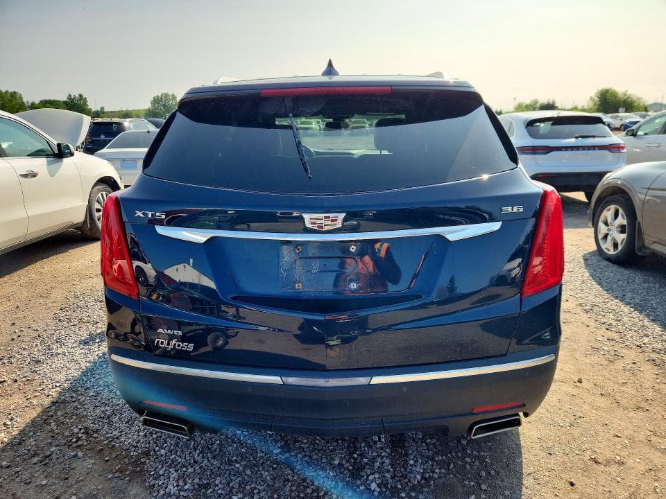 2017 CADILLAC XT5 LUXURY 6