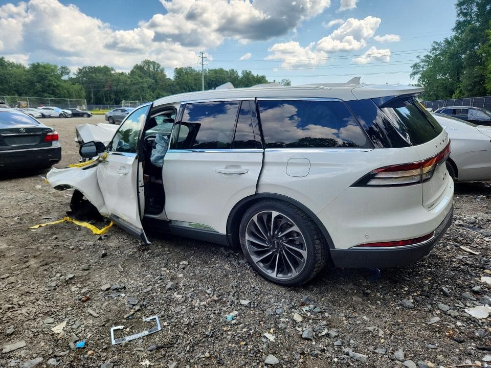 2021 LINCOLN AVIATOR RESERVE 2