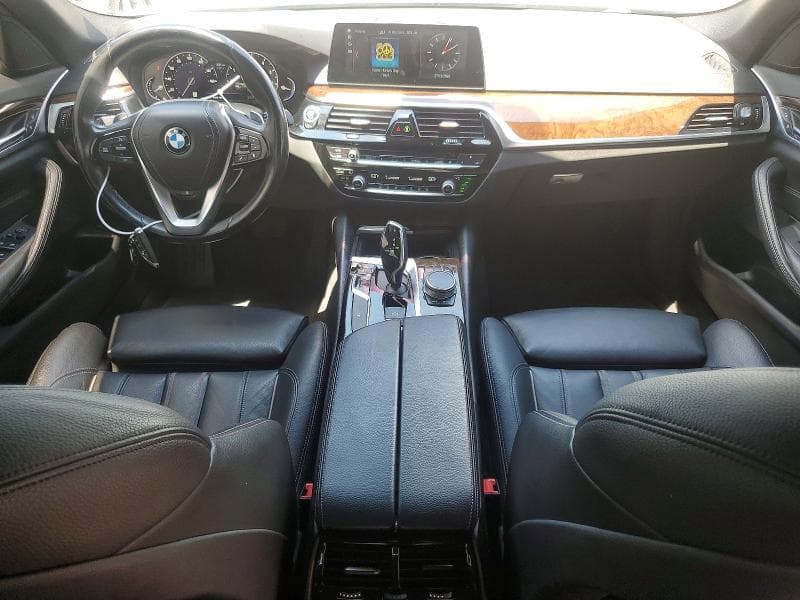 2019 BMW 530 XI 8