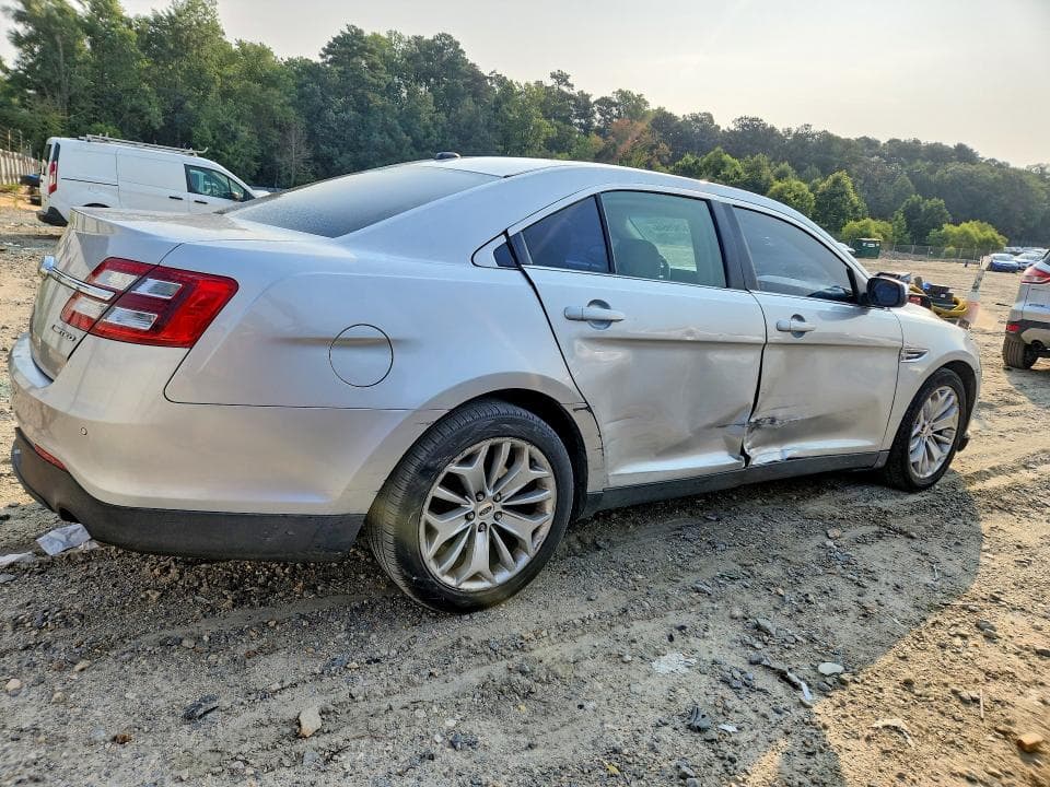2018 FORD TAURUS LIMITED 3