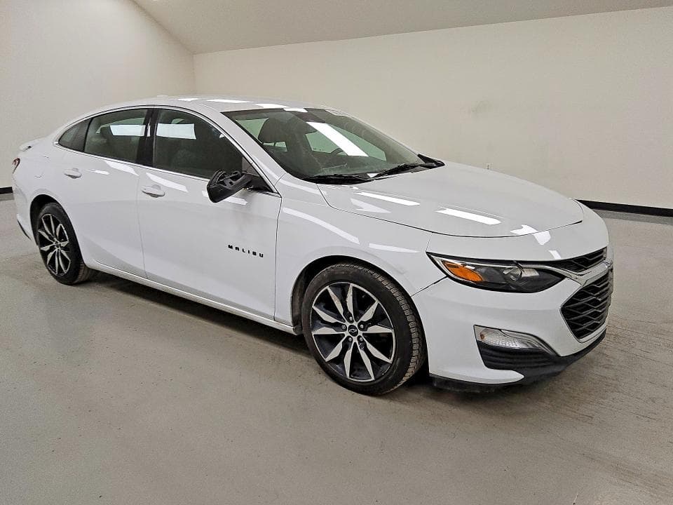 2023 CHEVROLET MALIBU RS 4