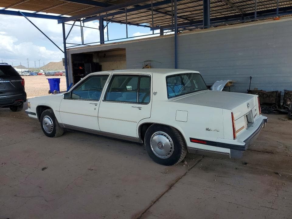 1985 CADILLAC DEVILLE 2