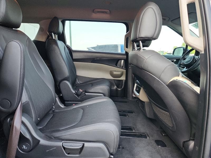 2026 KIA CARNIVAL EX 11