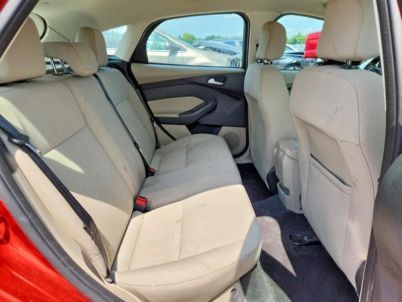 2018 FORD FOCUS SE 10