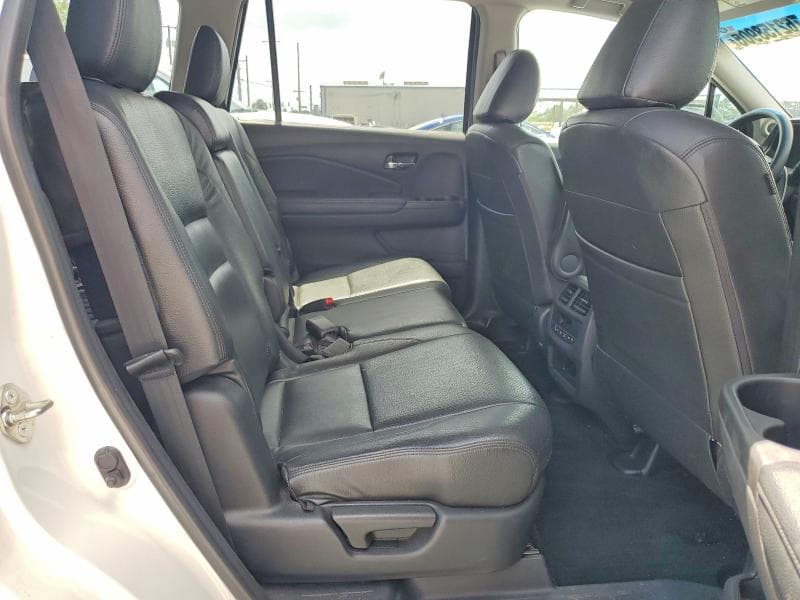 2017 HONDA PILOT EX 11