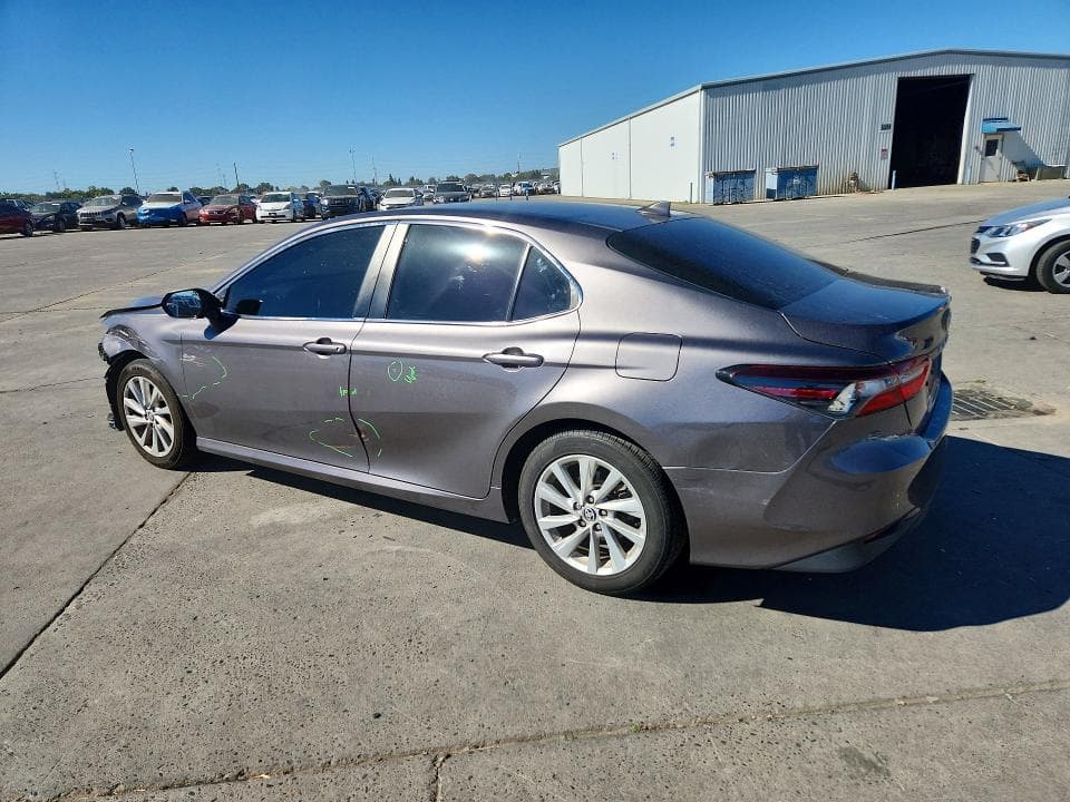 2024 TOYOTA CAMRY LE 2