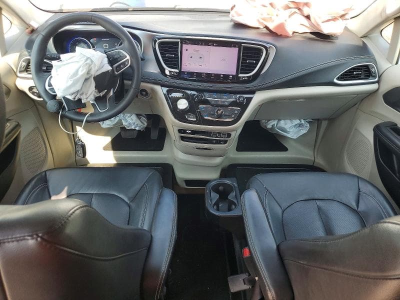 2022 CHRYSLER PACIFICA TOURING L 8