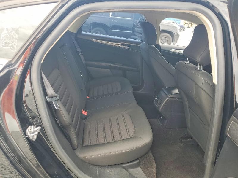 2018 FORD FUSION SE 10