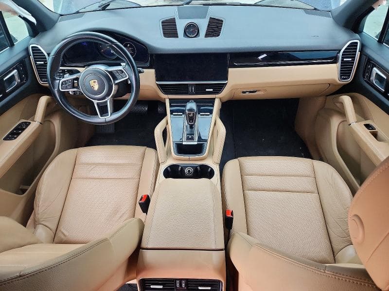 2022 PORSCHE CAYENNE 8