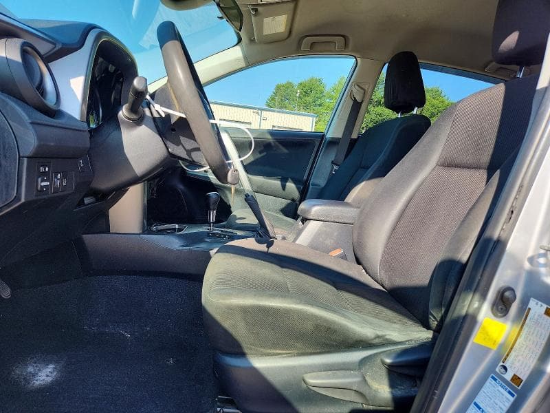 2018 TOYOTA RAV4 LE 7