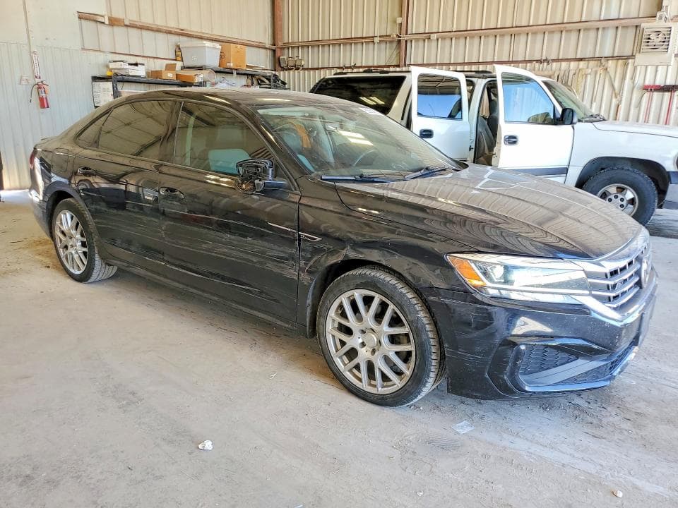 2020 VOLKSWAGEN PASSAT R-LINE 4