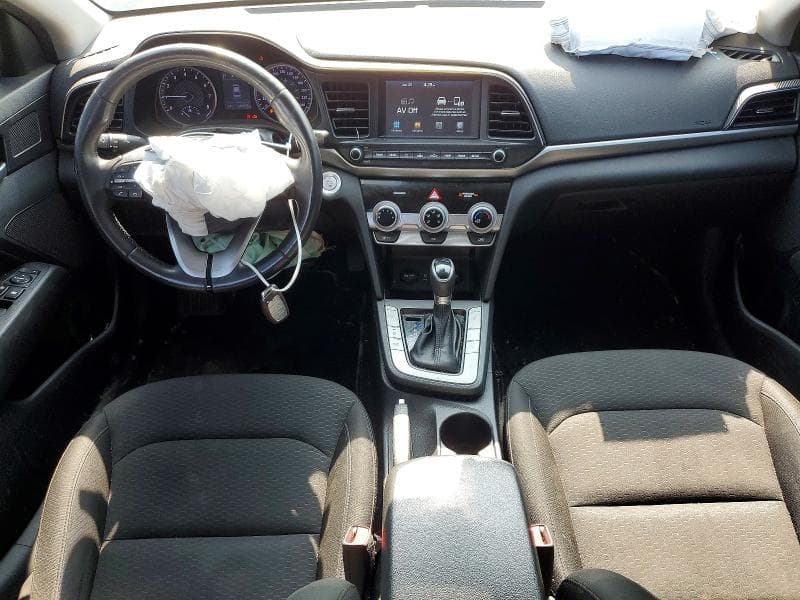 2020 HYUNDAI ELANTRA SEL 8