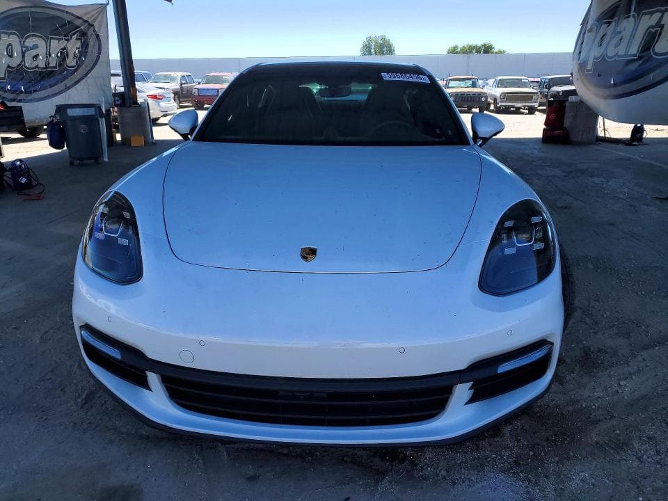 2018 PORSCHE PANAMERA 4 5