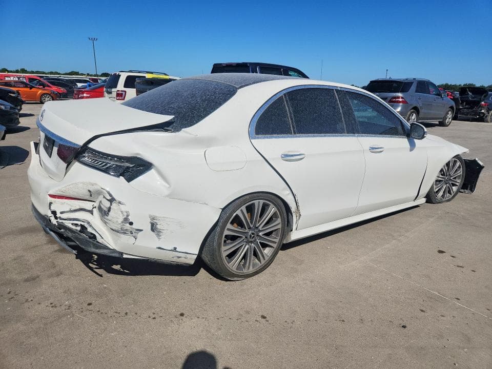 2022 MERCEDES-BENZ E 350 3