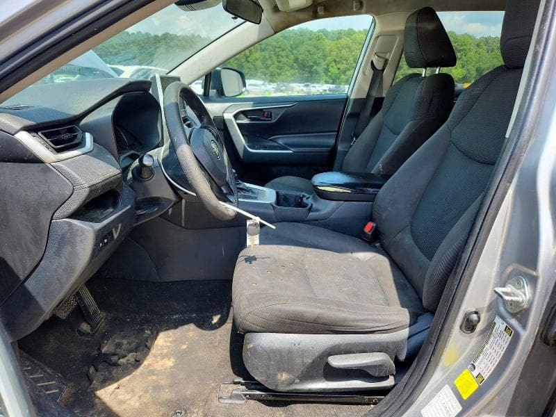 2023 TOYOTA RAV4 LE 7