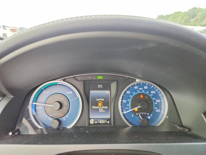 2017 TOYOTA CAMRY HYBRID XLE 9