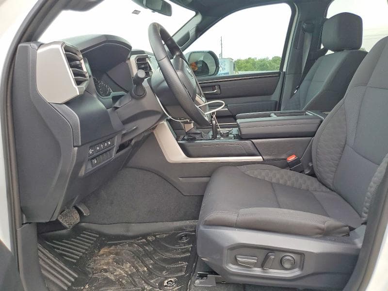 2026 TOYOTA TUNDRA SR5 7