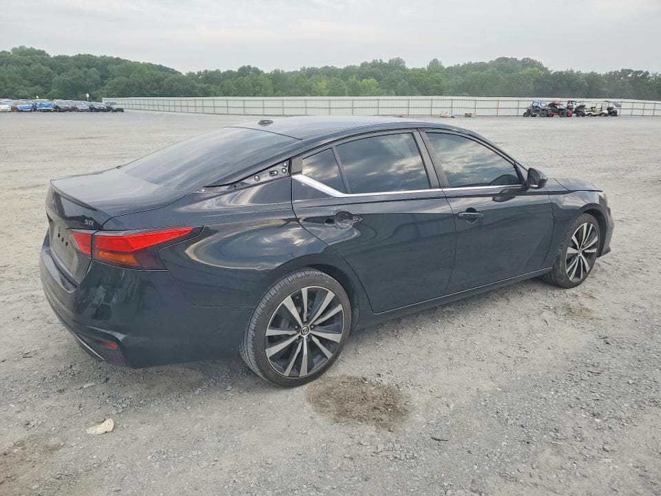 2020 NISSAN ALTIMA SR 3