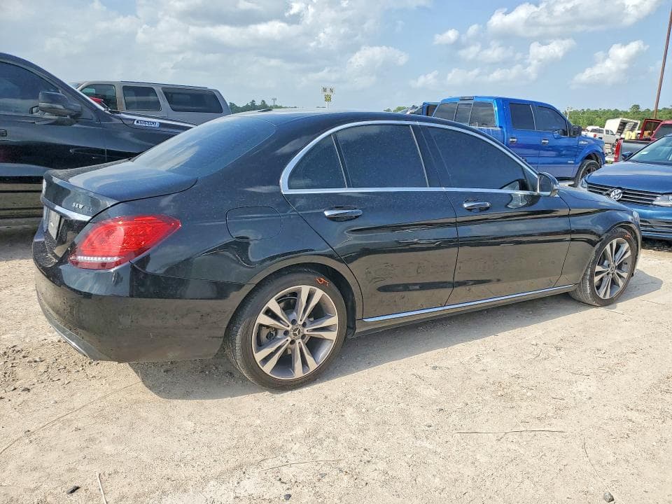 2019 MERCEDES-BENZ C 300 3