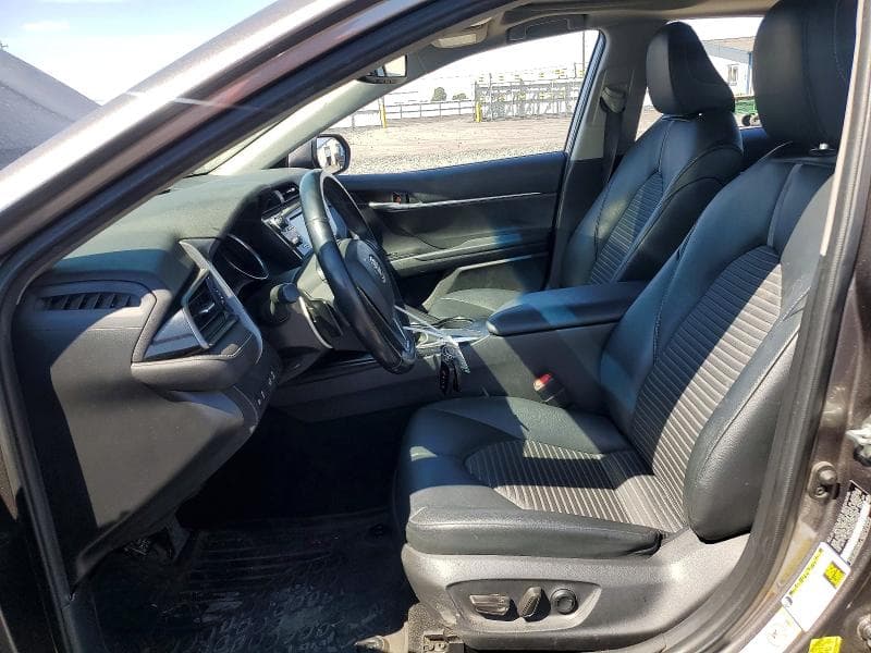 2019 TOYOTA CAMRY SE 7