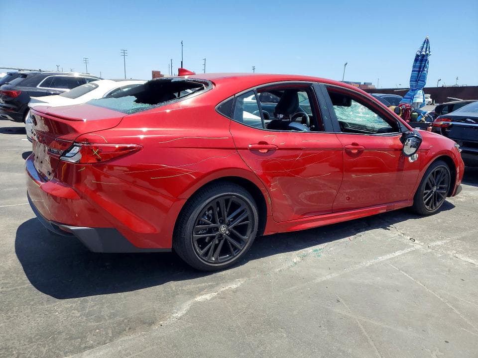 2025 TOYOTA CAMRY SE 3