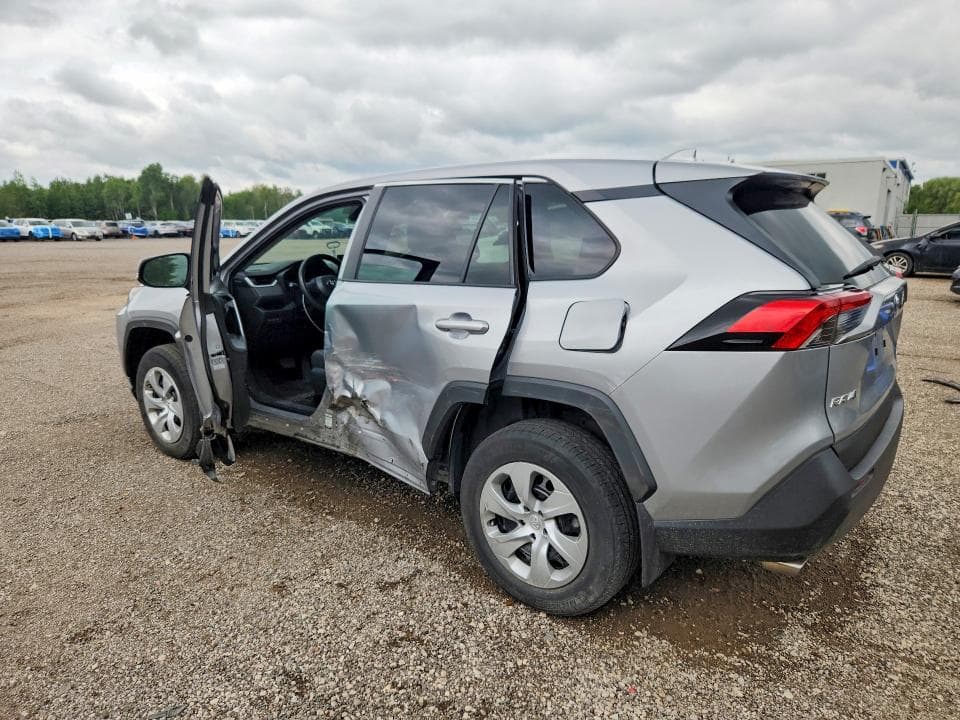2022 TOYOTA RAV4 LE 2