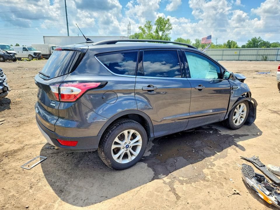 2018 FORD ESCAPE SEL 3