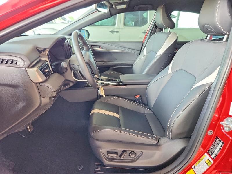 2025 TOYOTA CAMRY SE 7