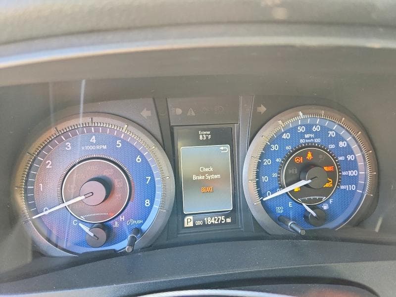 2019 TOYOTA SIENNA LE 9