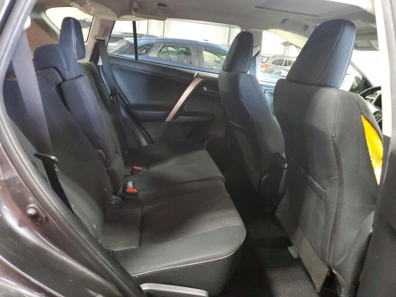 2018 TOYOTA RAV4 XLE 10