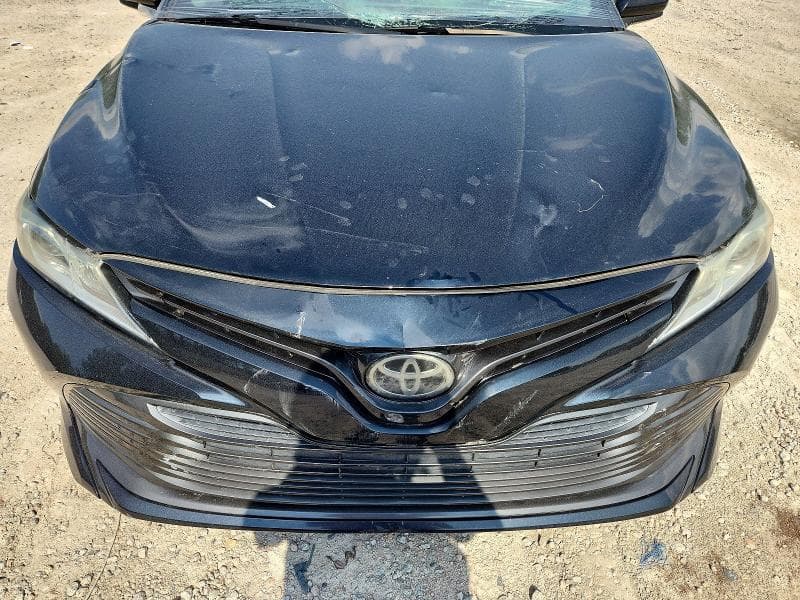 2018 TOYOTA CAMRY LE 11