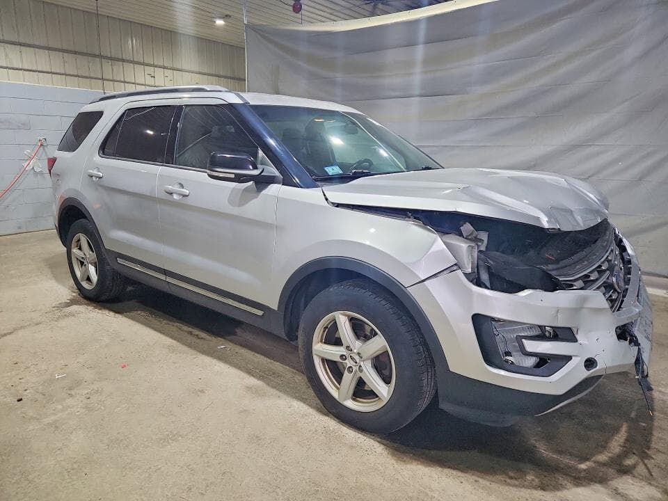 2017 FORD EXPLORER XLT 4