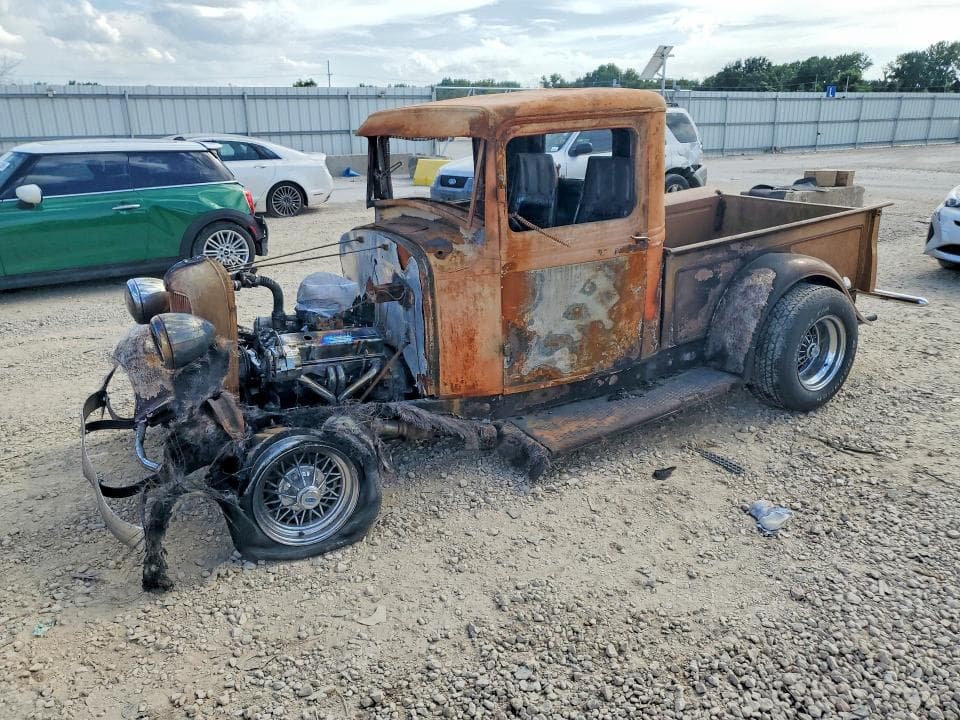 1933 FORD UK
