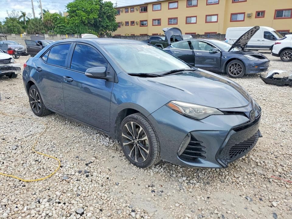 2018 TOYOTA COROLLA SE 4