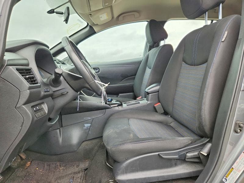 2019 NISSAN LEAF SV 7