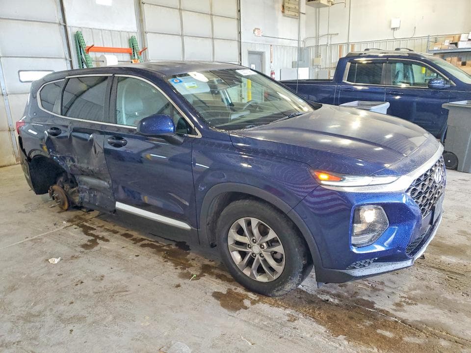 2019 HYUNDAI SANTA FE SE 4