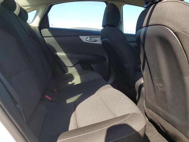 2024 KIA FORTE LXS 10