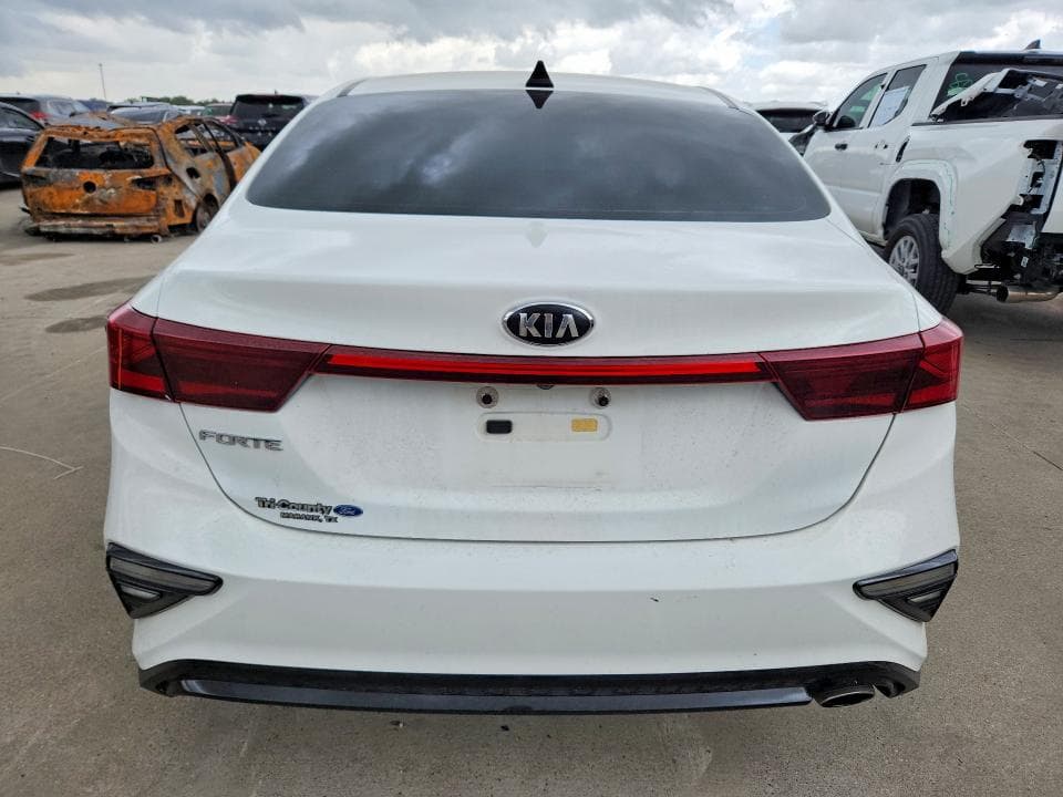 2021 KIA FORTE LXS 6
