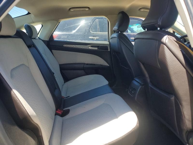 2019 FORD FUSION SE 10
