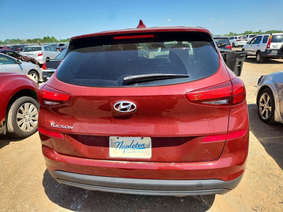 2020 HYUNDAI TUCSON SE 6