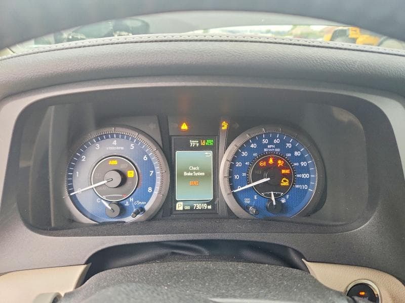 2020 TOYOTA SIENNA XLE 8-PASSENGER 9