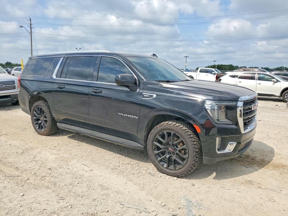 2022 GMC YUKON XL K1500 SLE 4