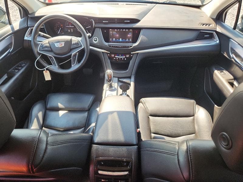 2017 CADILLAC XT5 LUXURY 8