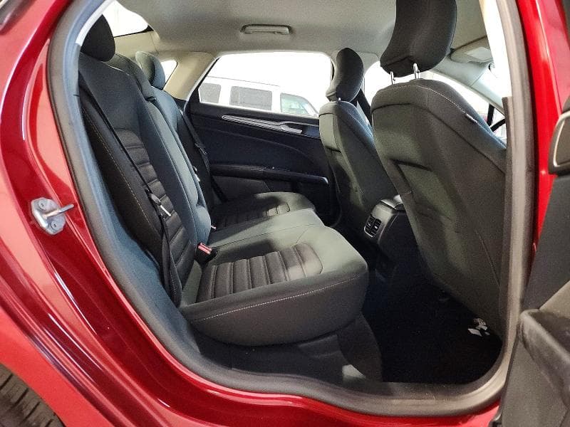 2017 FORD FUSION SE 10